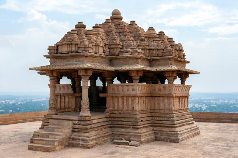 Świątynia Sasbahu w forcie Gwalior w mieście Gwalior, Indie