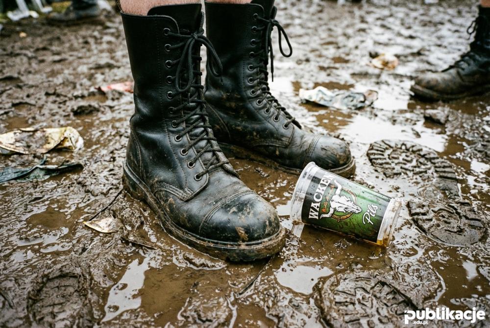 czarne glany buty metalowe festiwal