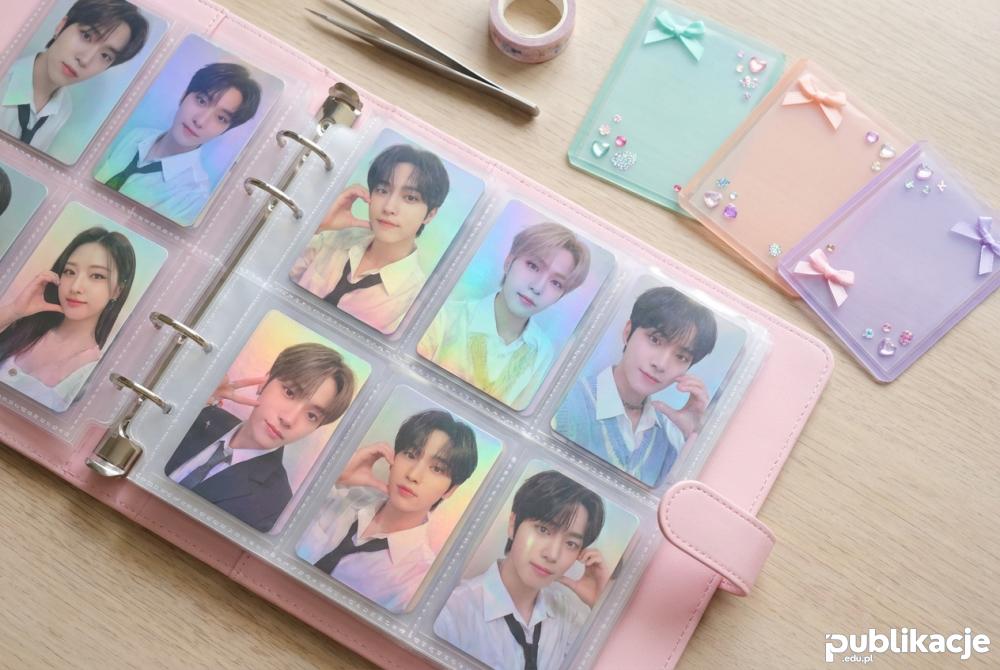 Kolekcja photocardów w ozdobnym segregatorze