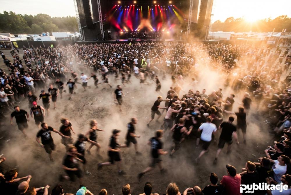 mosh pit circle pit koncert metalowy
