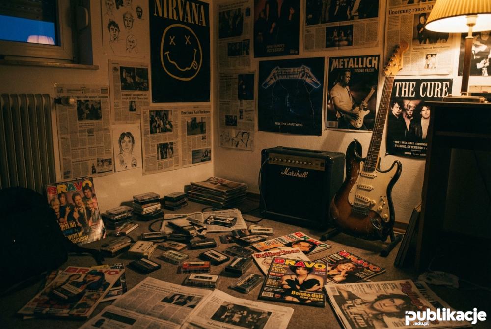 Pokój nastolatka fana grunge lata 90