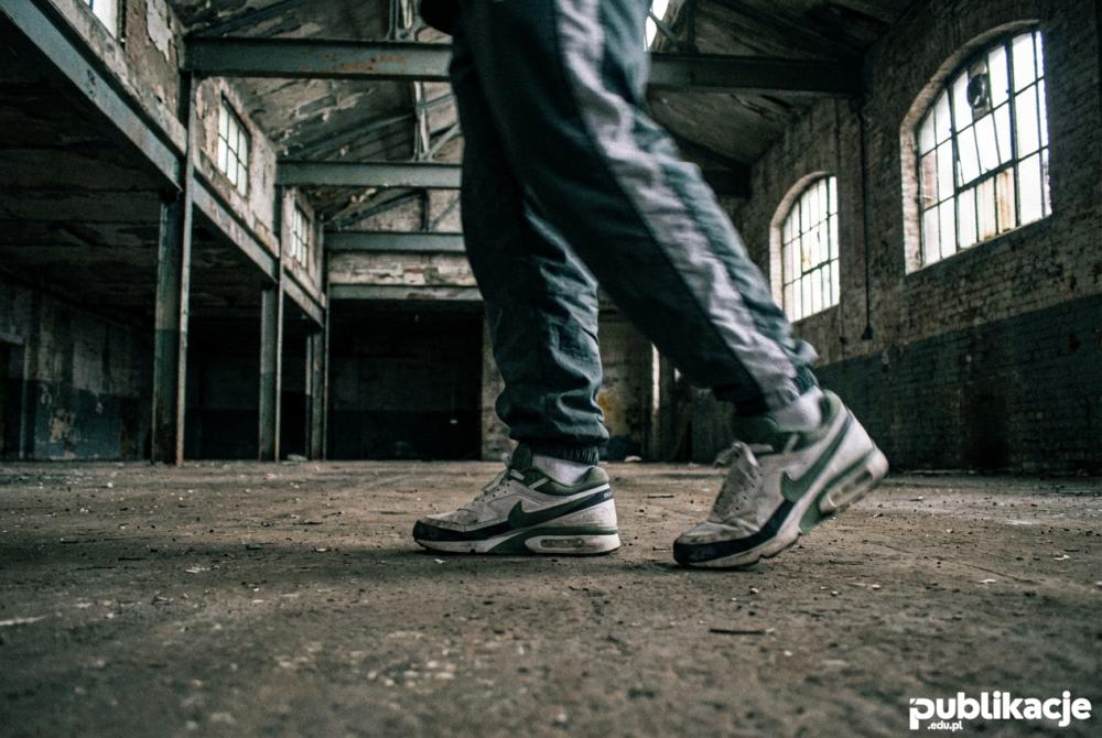 Taniec hakken w butach nike air max