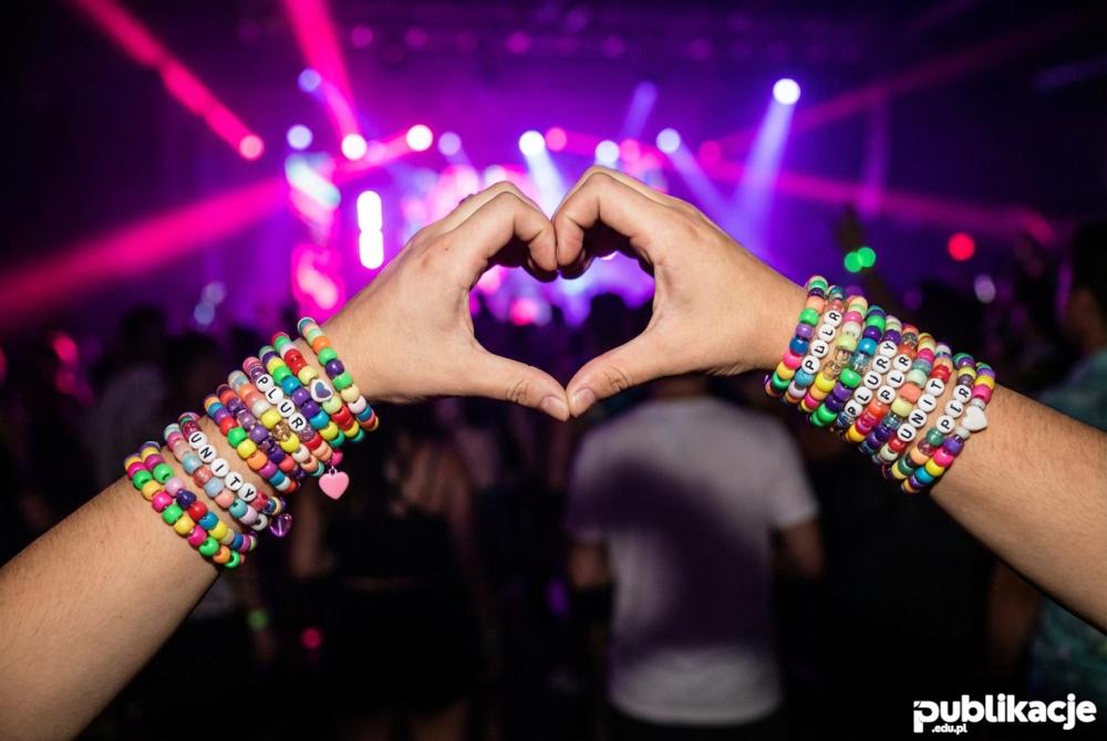 Wymiana bransoletek kandi gest PLUR