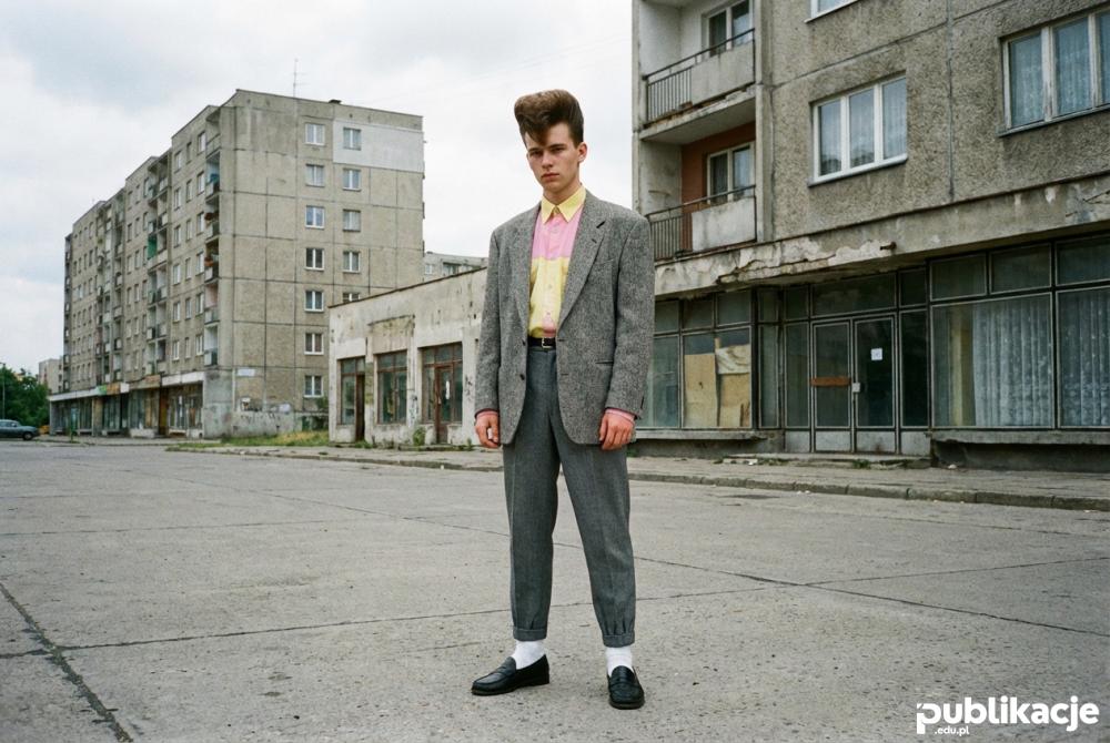 Moda męska subkultury poppersów lata 80