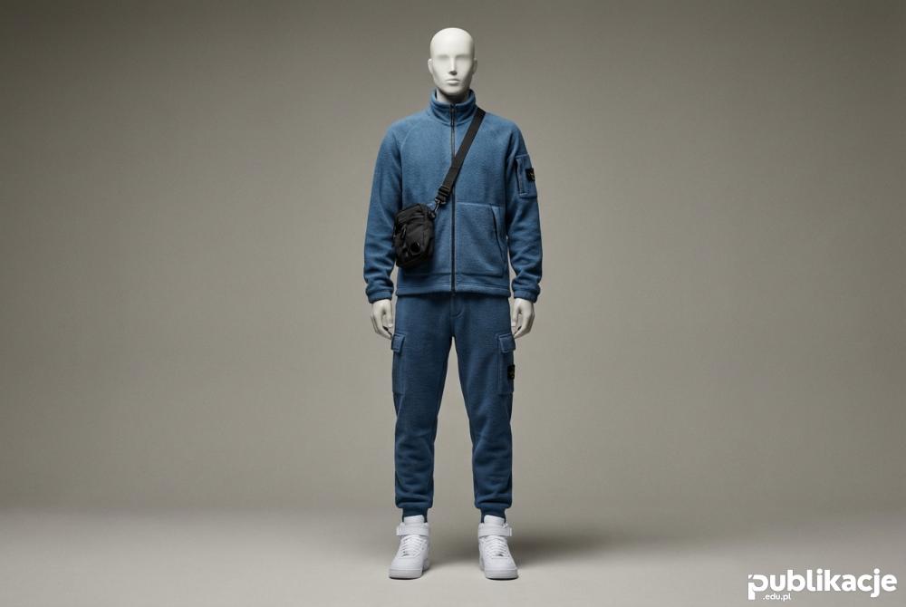 typowy ubior drillowca dres tech fleece